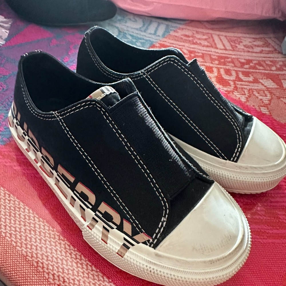 Burberry shoes